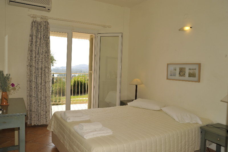 Hotel apartamentowy Panorama Hideaway Dassia (Corfu)